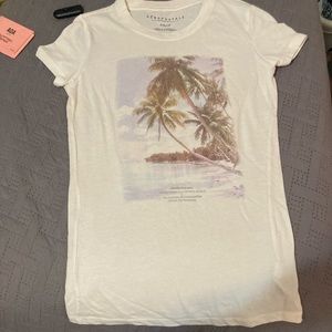 Aeropostale — size XS tee